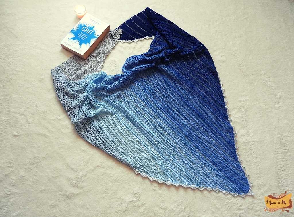crochet triangle shawl for beginners: Simple Summer Shawl