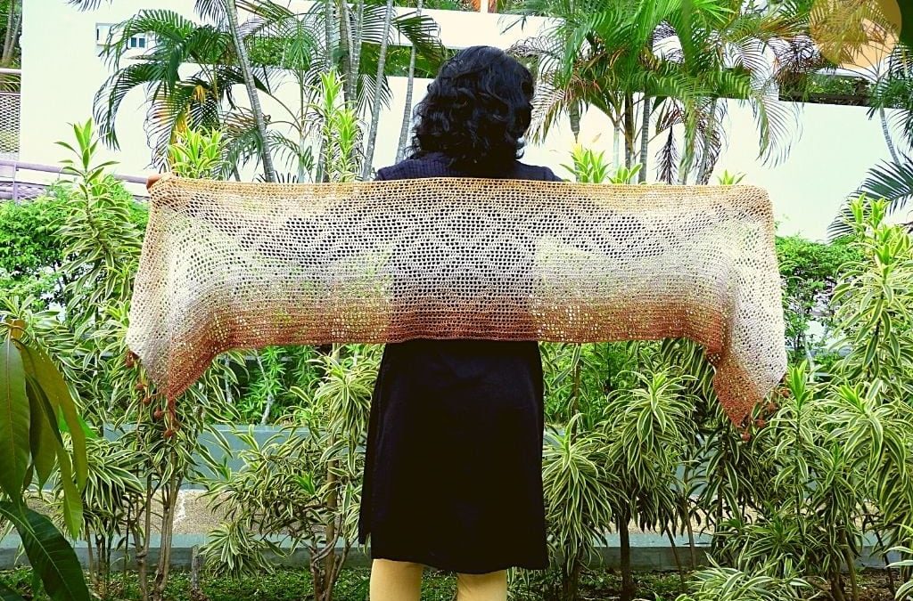 Helena Shawl: Simple Filet crochet rectangle shawl pattern