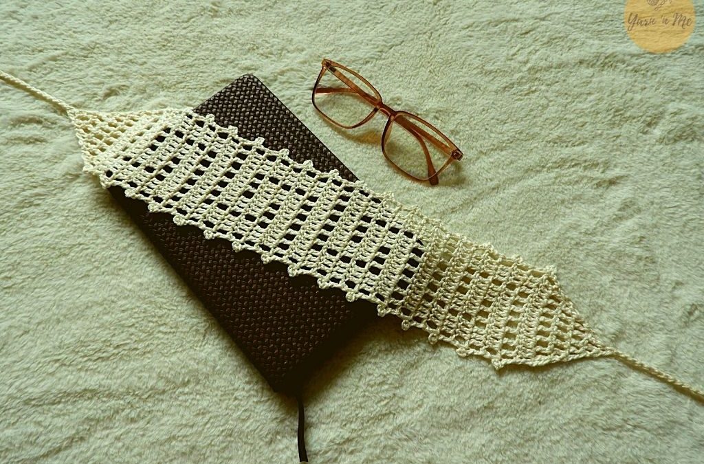 Sybil Headband: Stunning Filet crochet headband pattern